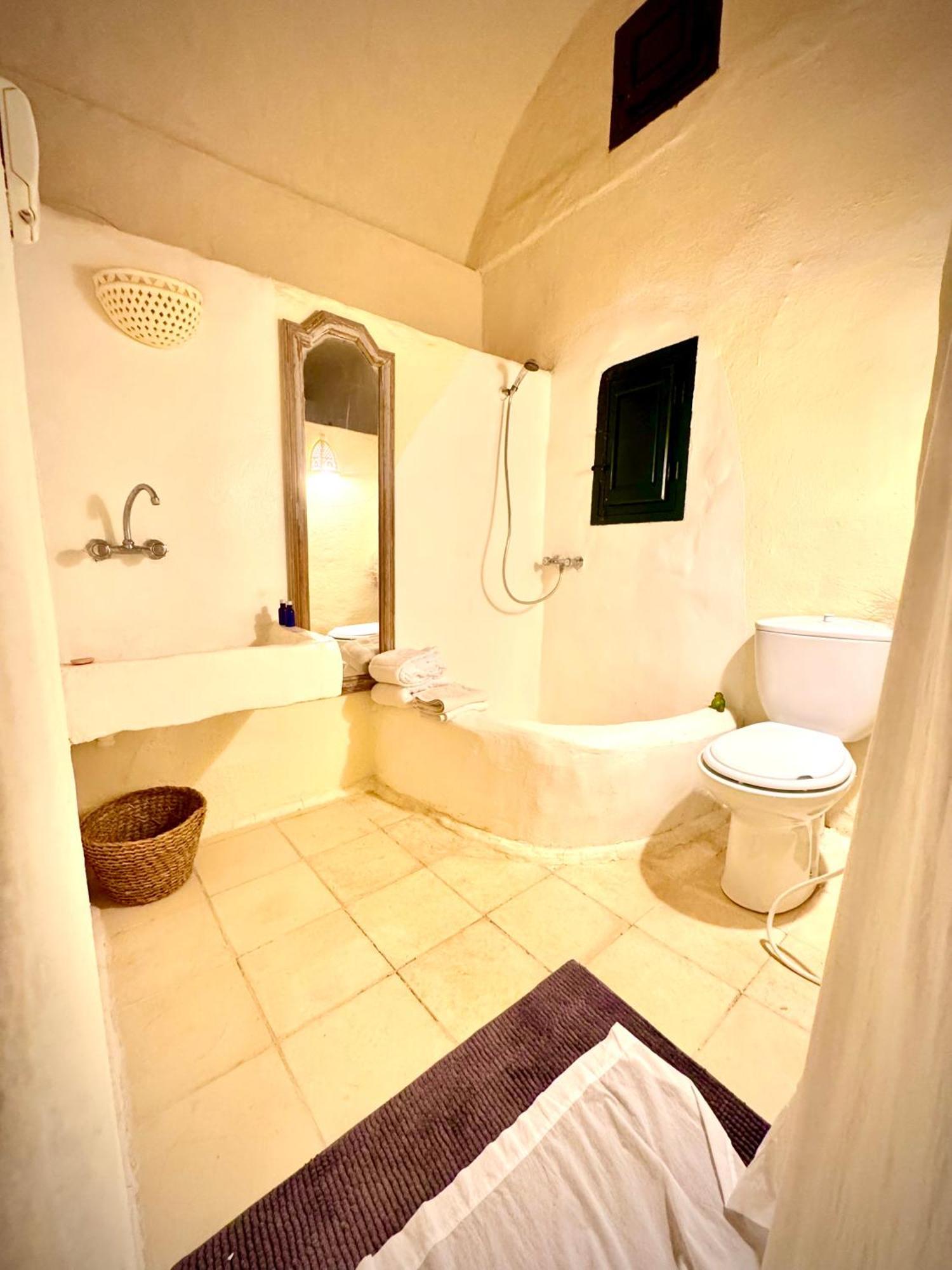 Dar Oueghlani - Maison D'Hotes El May Bagian luar foto